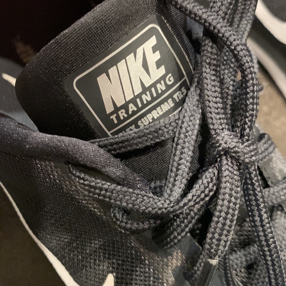 Women’s Nike Training Flex Supreme TR5 Flywire Shoe - Picture 6 of 12